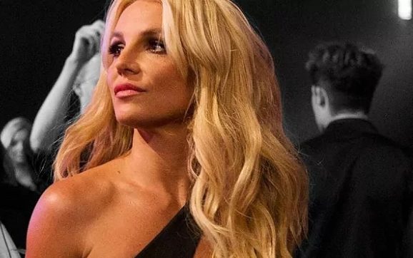 Britney Spears llora por la ‘vergüenza’ del documental sobre su vida
